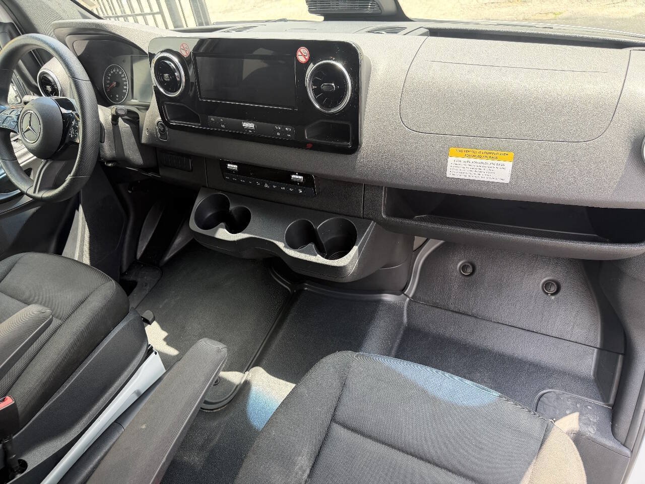 Used 2025 Mercedes-Benz Sprinter 2500 image 20