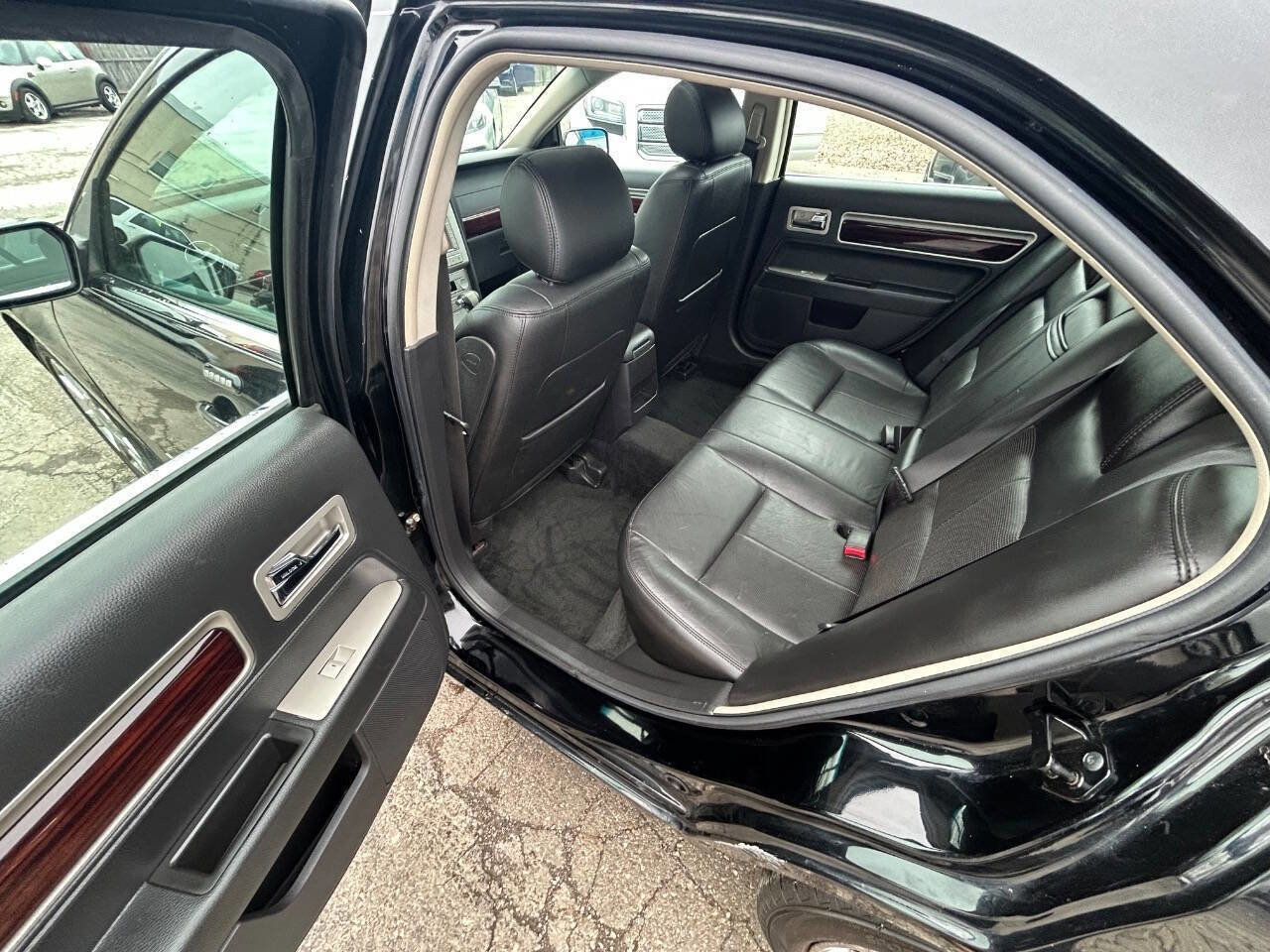 Used 2007 Lincoln MKZ AWD image 7