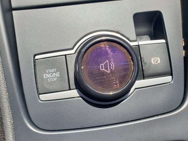 Certified 2025 Volkswagen Tiguan SE R-Line FWD image 35