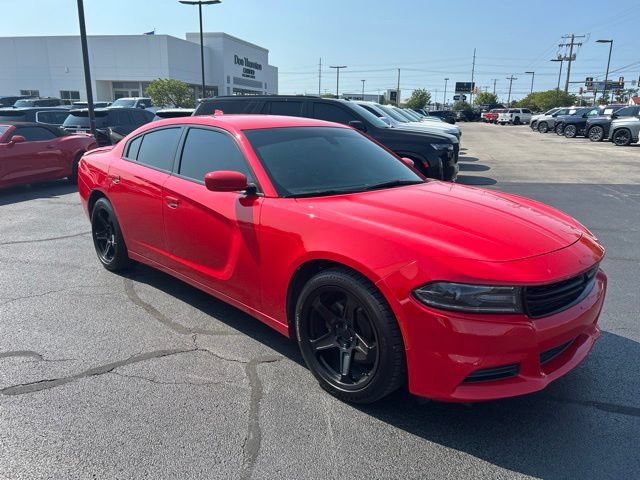 Used 2020 Dodge Charger SXT w/ Plus Group RWD image 4