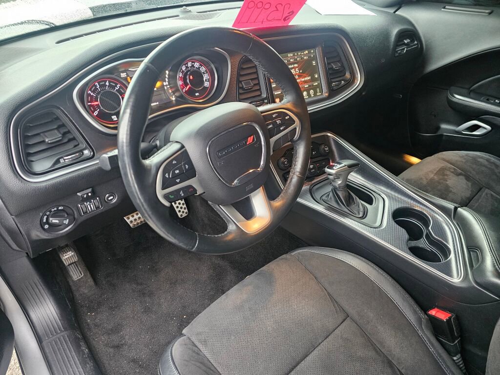 Used 2015 Dodge Challenger R/T Plus image 15