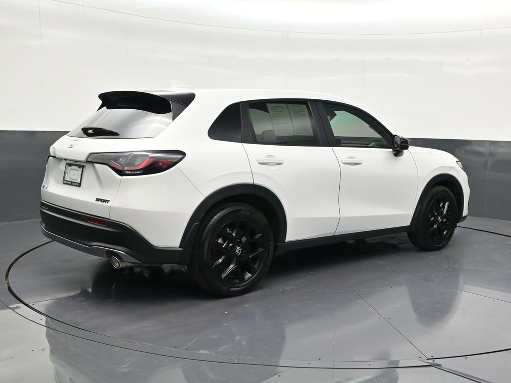 Used 2025 Honda HR-V Sport image 5
