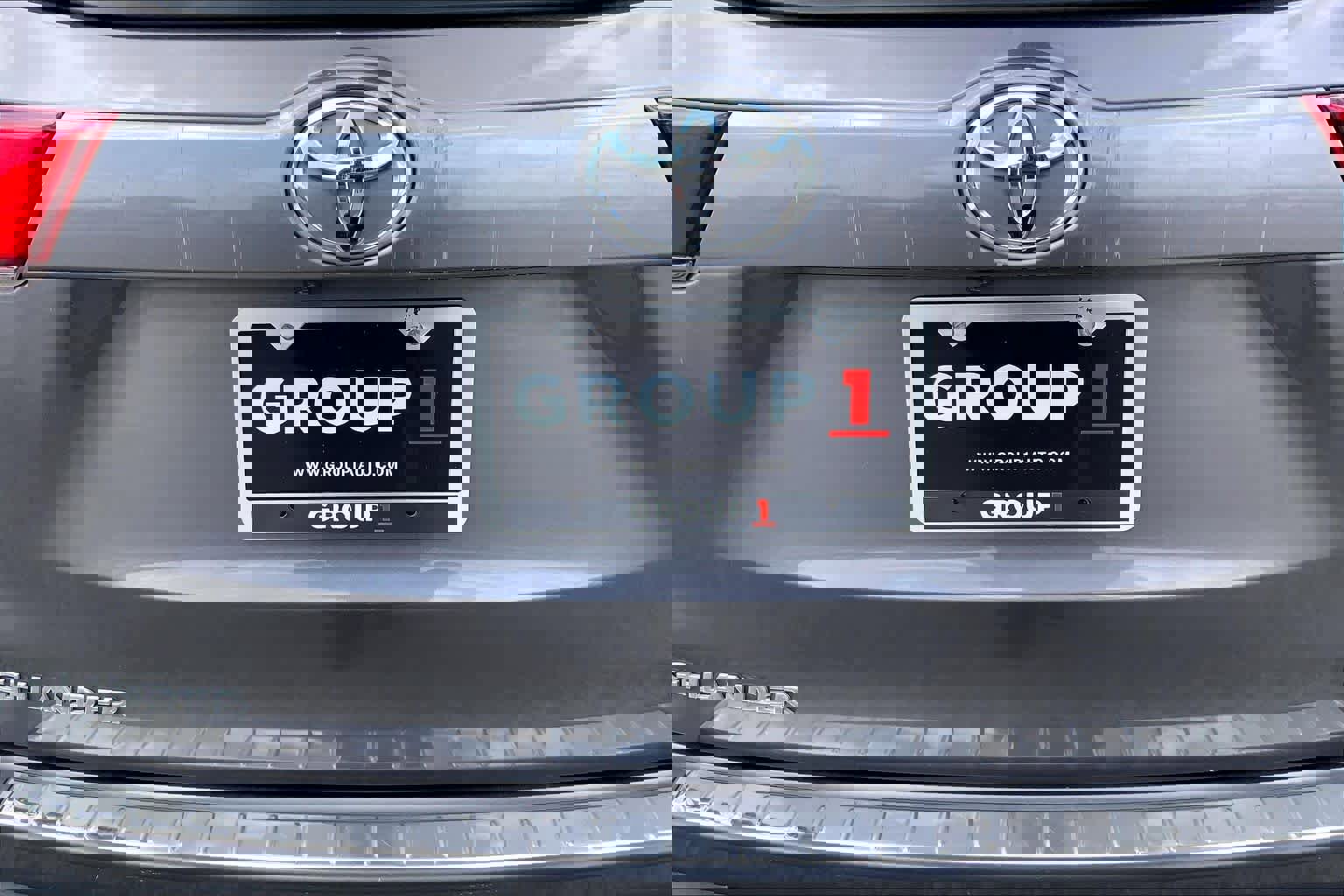 Used 2017 Toyota Highlander LE FWD image 10