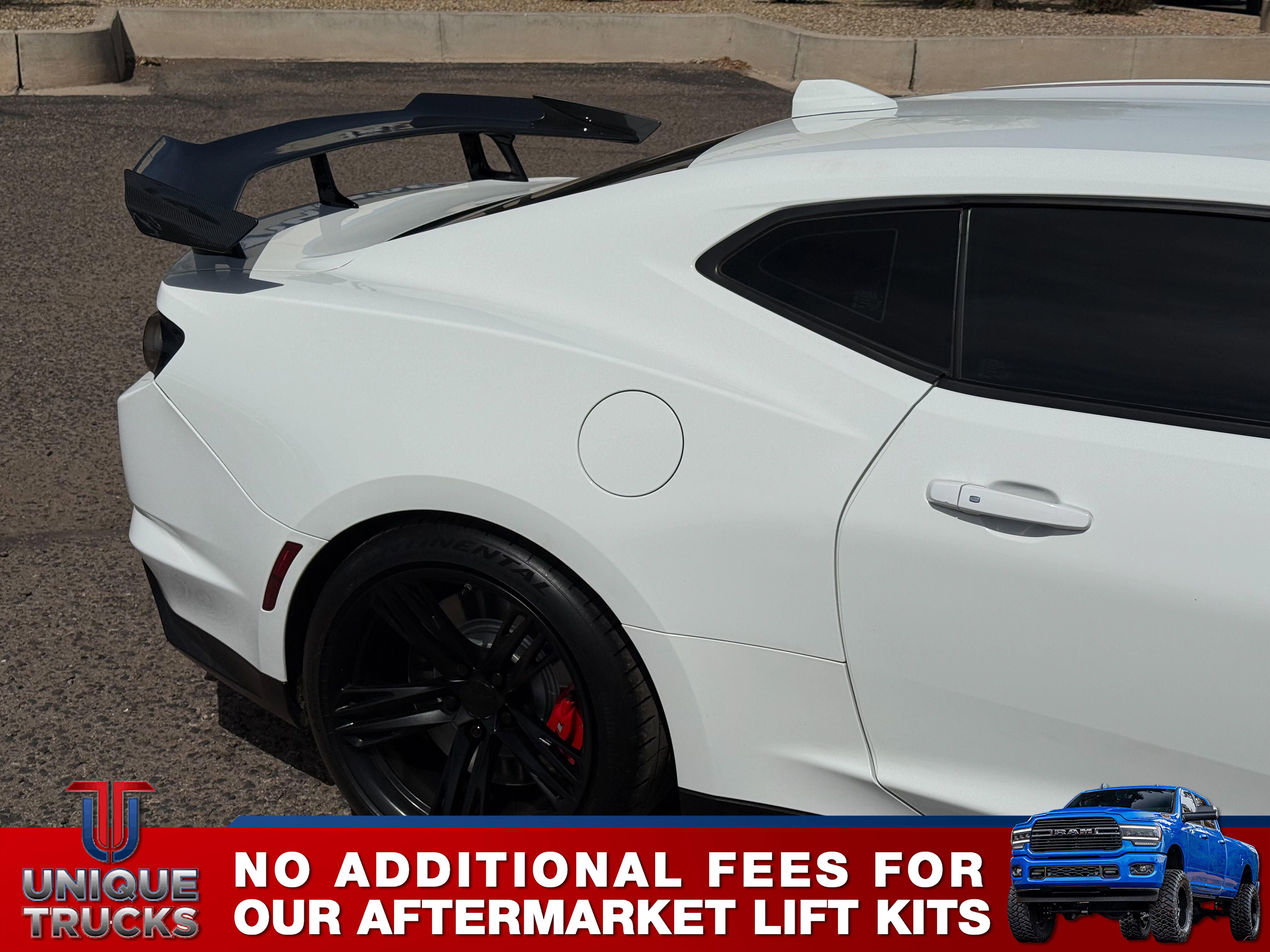 Used 2021 Chevrolet Camaro ZL1 RWD image 4