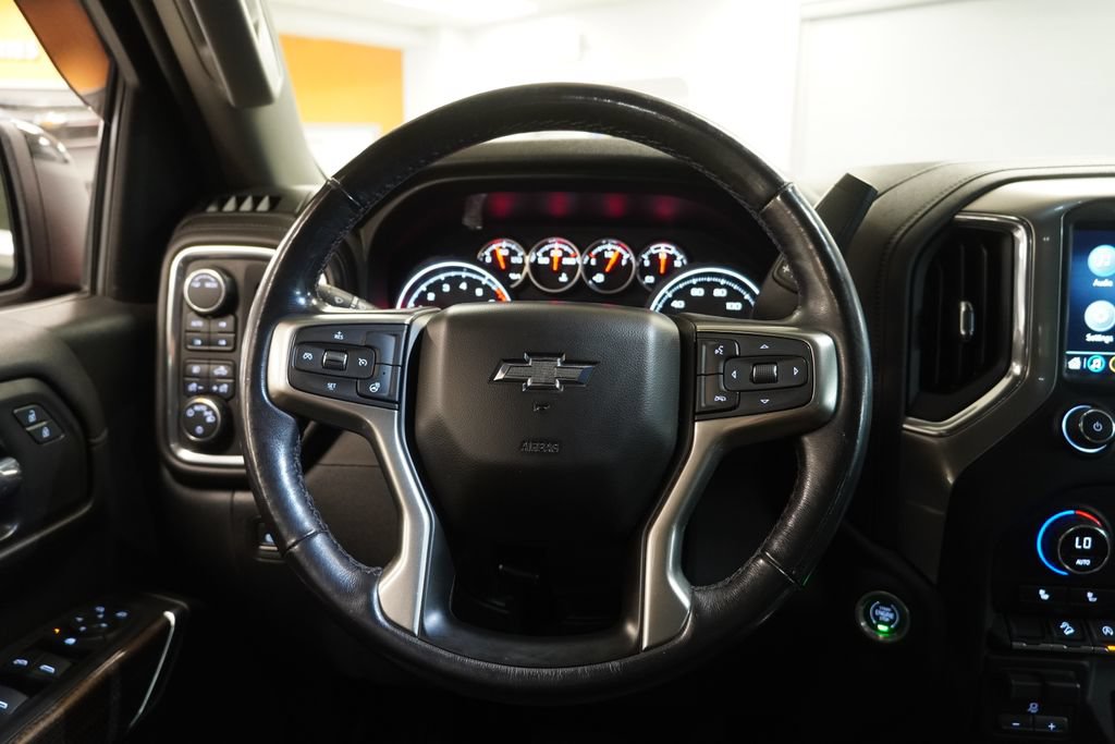Used 2020 Chevrolet Silverado 1500 LT Trail Boss AWD/4WD image 18