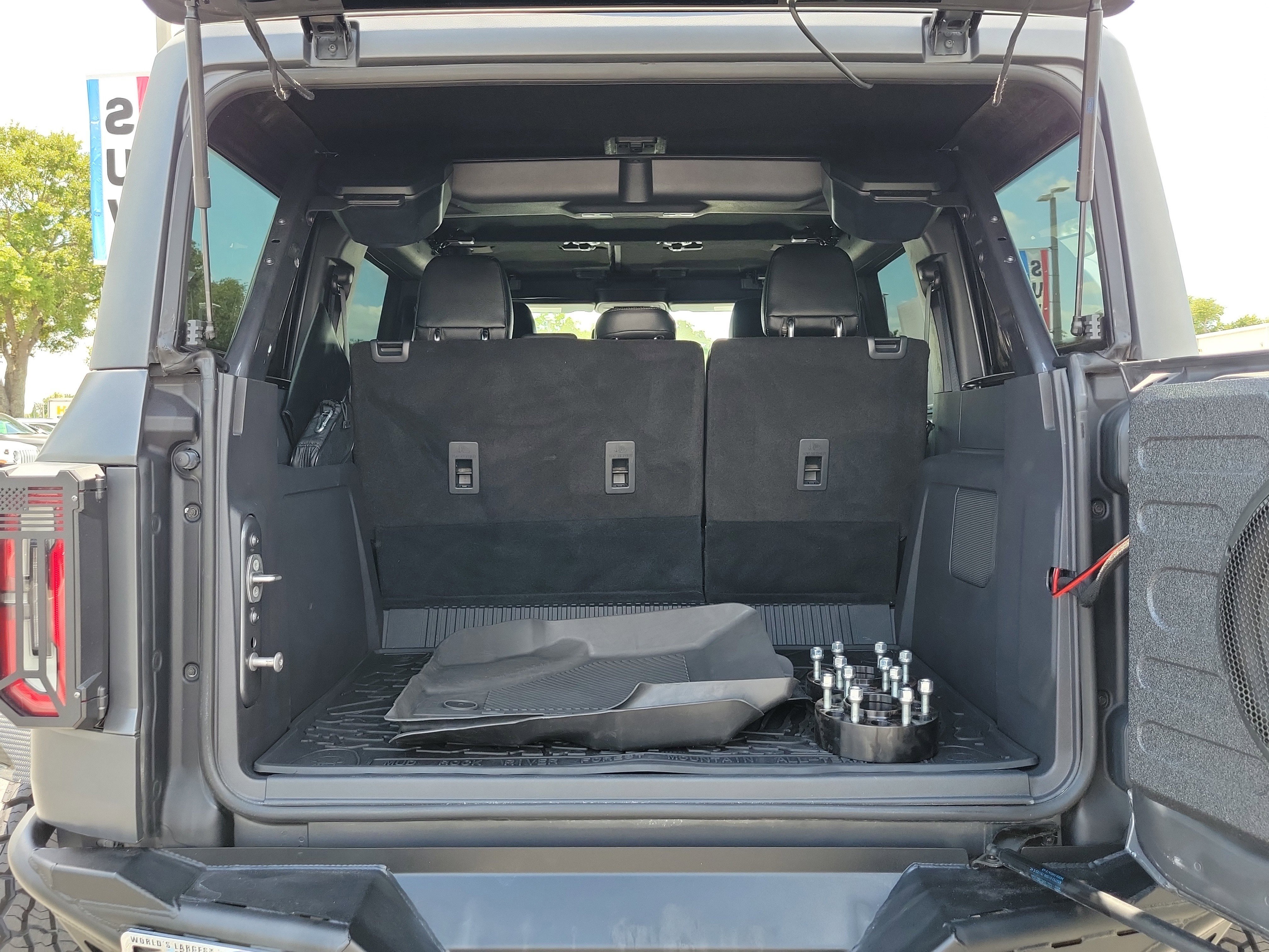 Used 2023 Ford Bronco Wildtrak AWD/4WD image 10