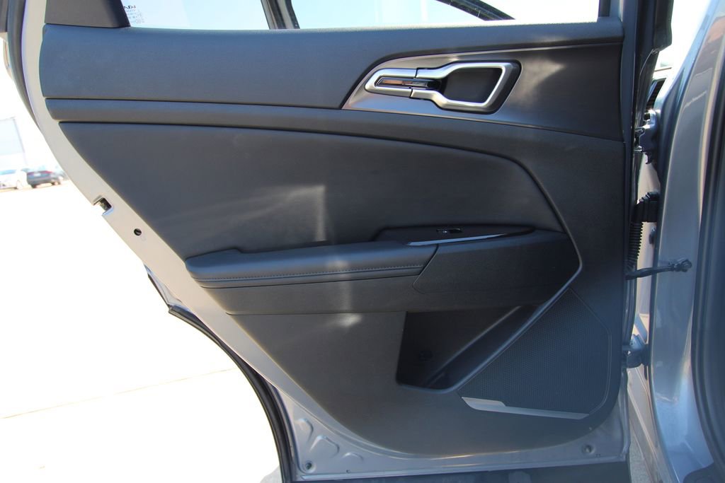 Used 2023 Kia Sportage EX image 39