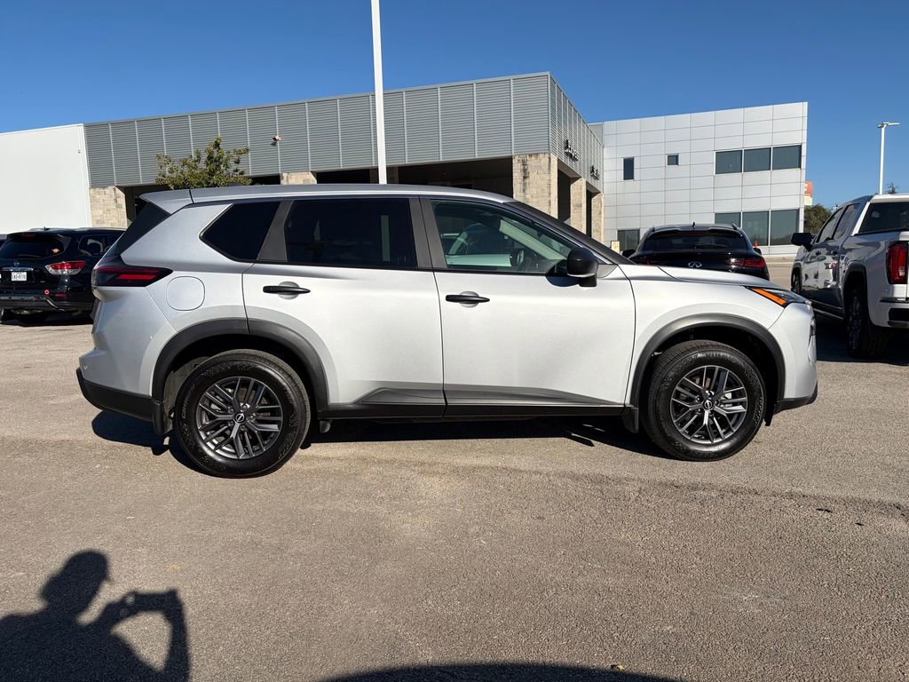 Certified 2025 Nissan Rogue S image 4