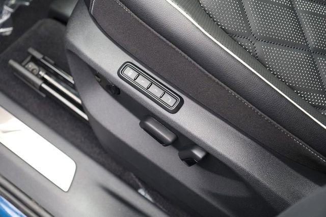 New 2026 Volkswagen Atlas SEL Premium R-Line image 11