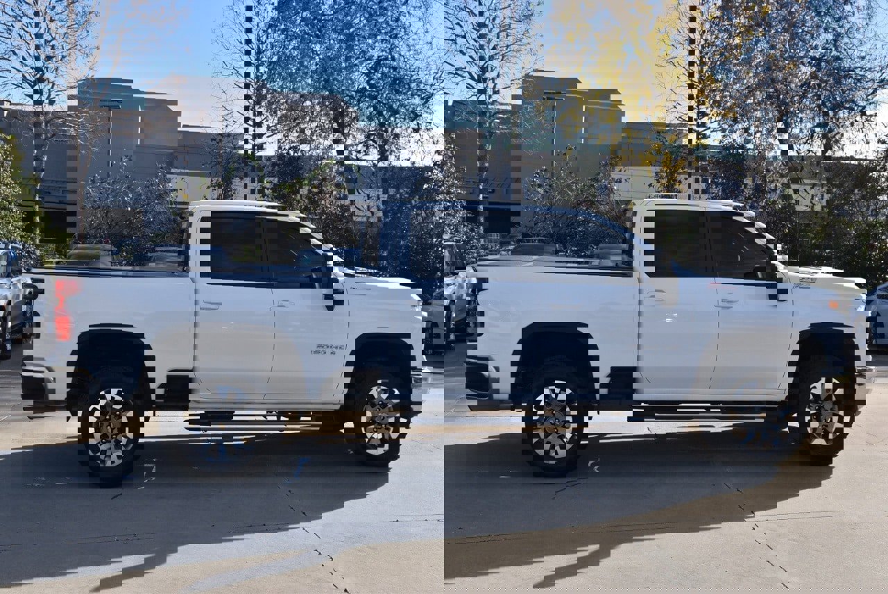 Used 2025 Chevrolet Silverado 2500 LT w/ Safety Package image 6