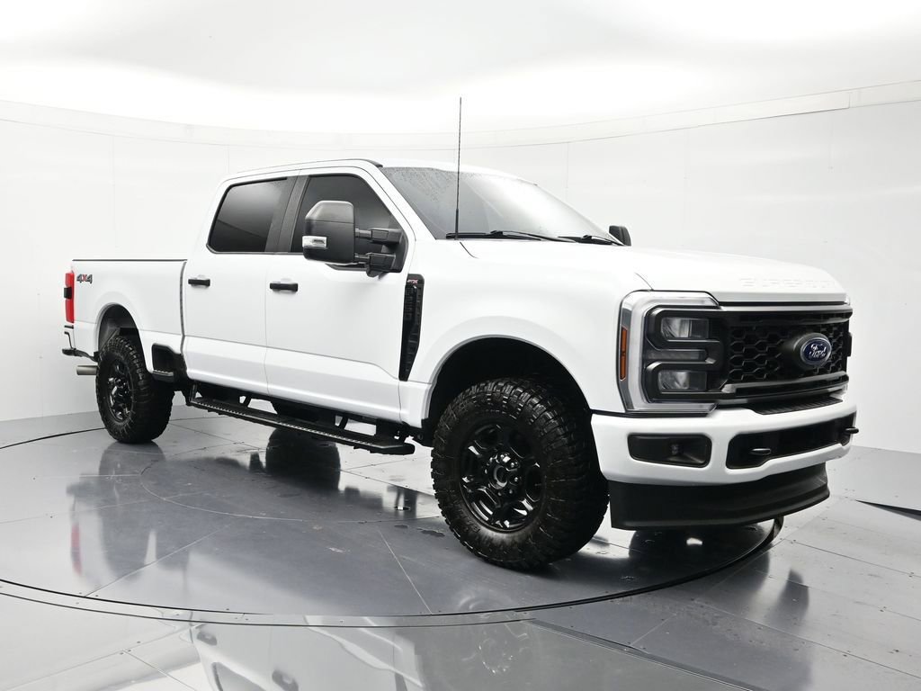 Used 2024 Ford F250 XL w/ STX Appearance Package image 3