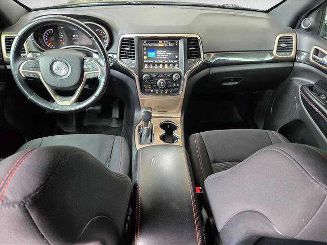 Used 2016 Jeep Grand Cherokee Laredo 75th Anniversary AWD/4WD image 18