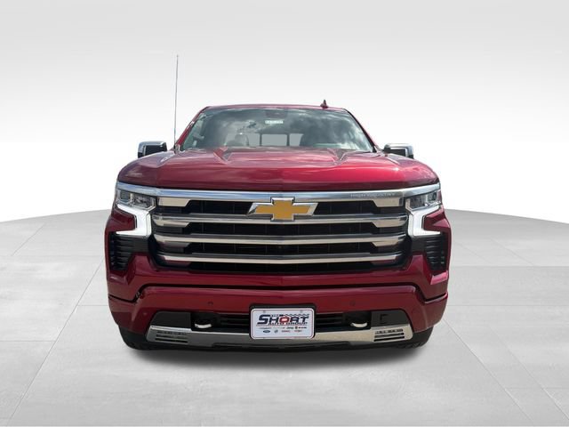 Used 2025 Chevrolet Silverado 1500 High Country AWD/4WD image 2