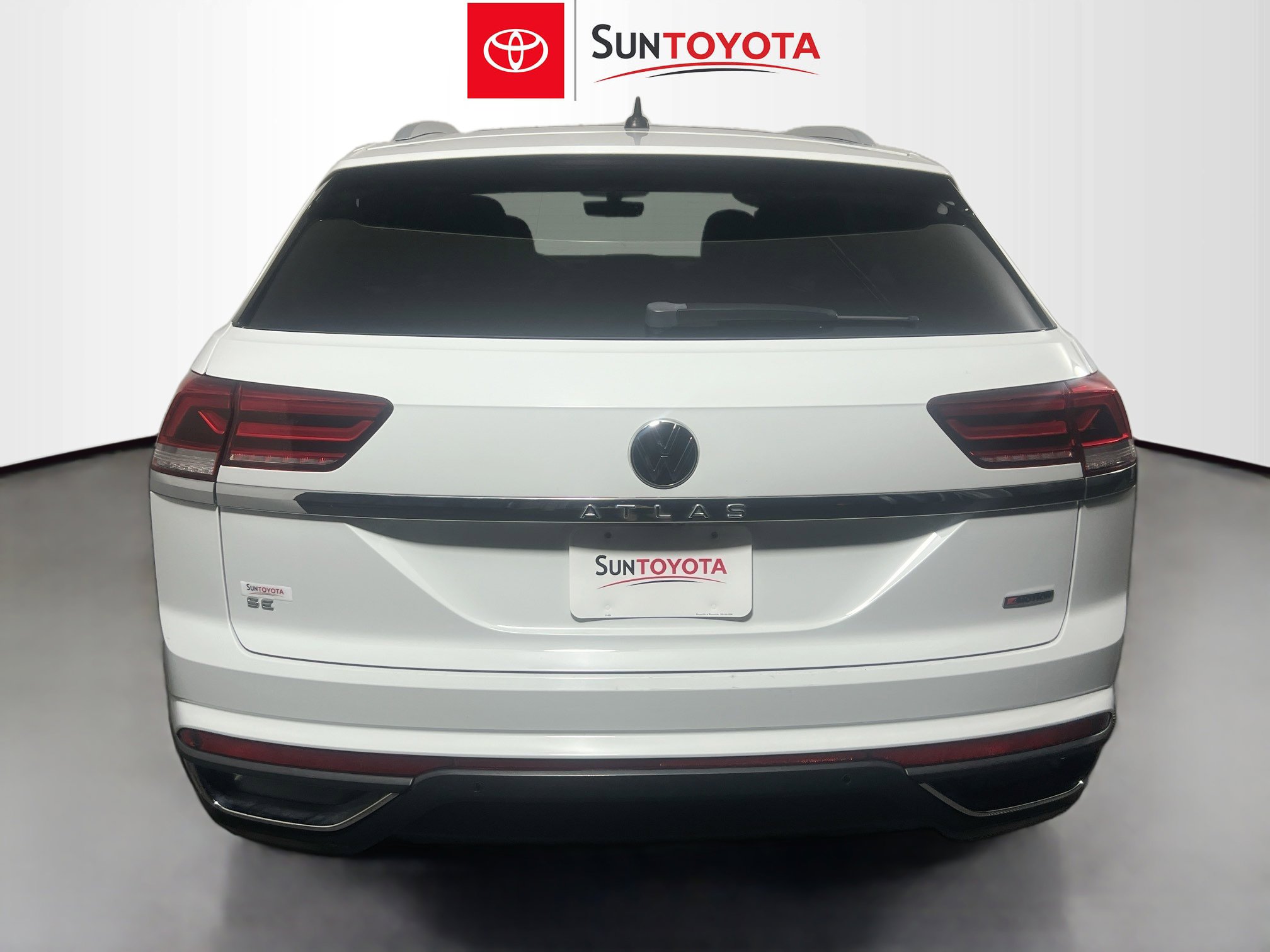 Used 2022 Volkswagen Atlas Cross Sport SE image 5