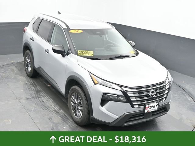 Used 2024 Nissan Rogue S image 36