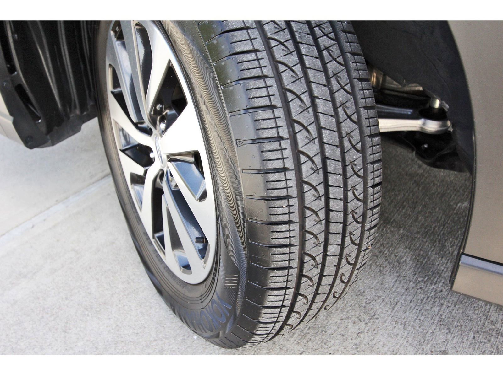 Certified 2025 Subaru Outback Premium image 32