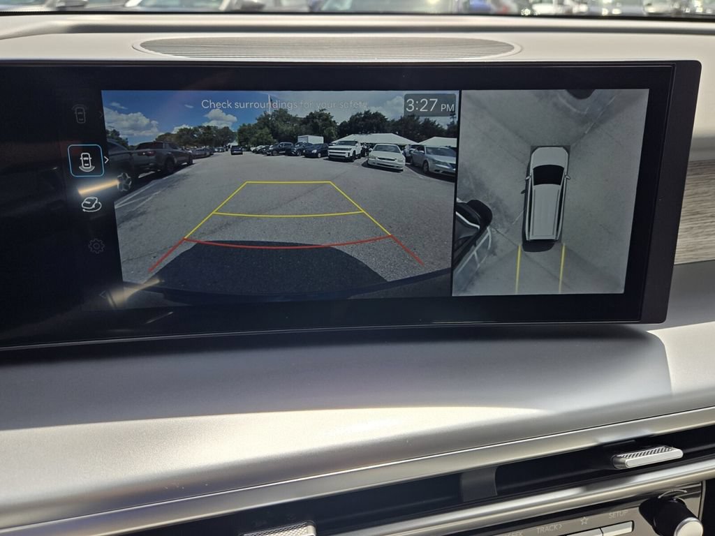 Certified 2026 Hyundai Ioniq 9 Limited AWD/4WD image 20