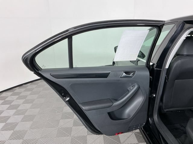 Used 2016 Volkswagen Jetta SEL w/ Lighting Package FWD image 25