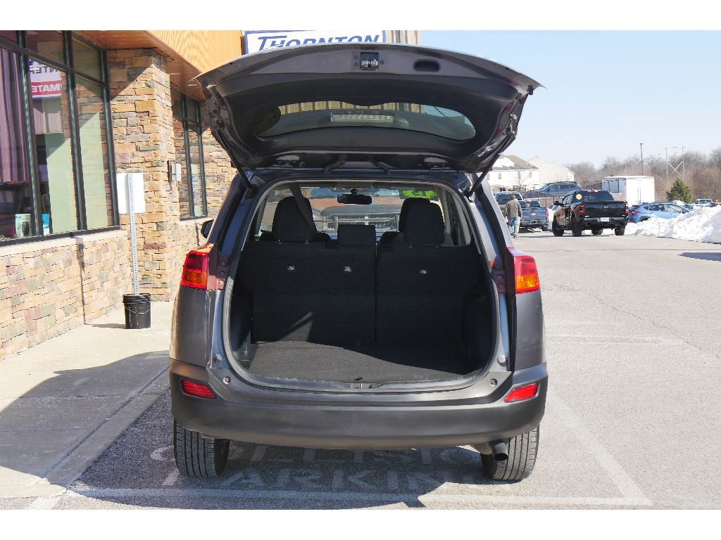 Used 2015 Toyota RAV4 XLE image 25