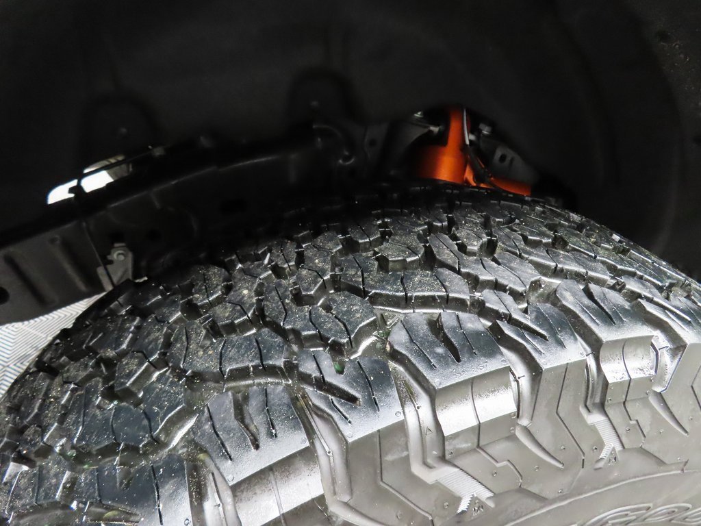 Used 2024 Ford Bronco Raptor w/ Interior Carbon Fiber Pack 6 image 39