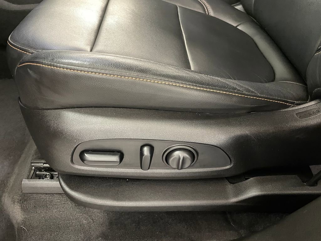 Certified 2019 Chevrolet Traverse LT image 9