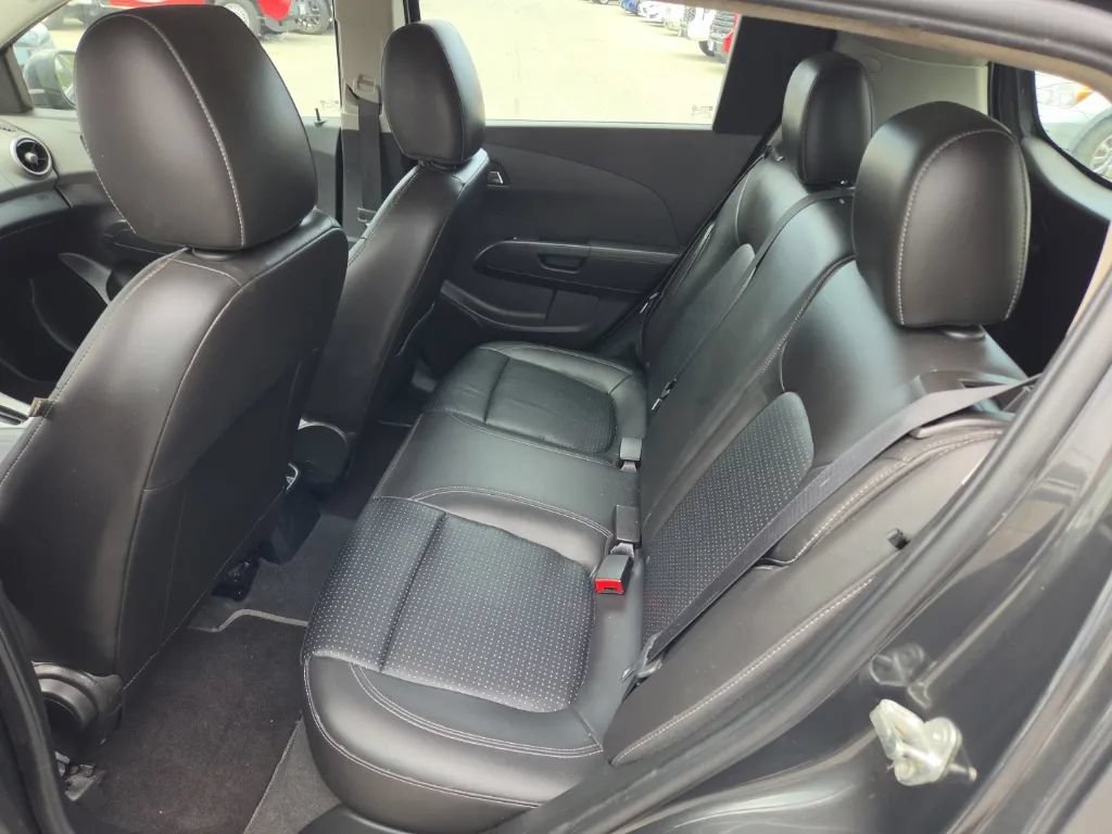 Used 2015 Chevrolet Sonic LTZ FWD image 11