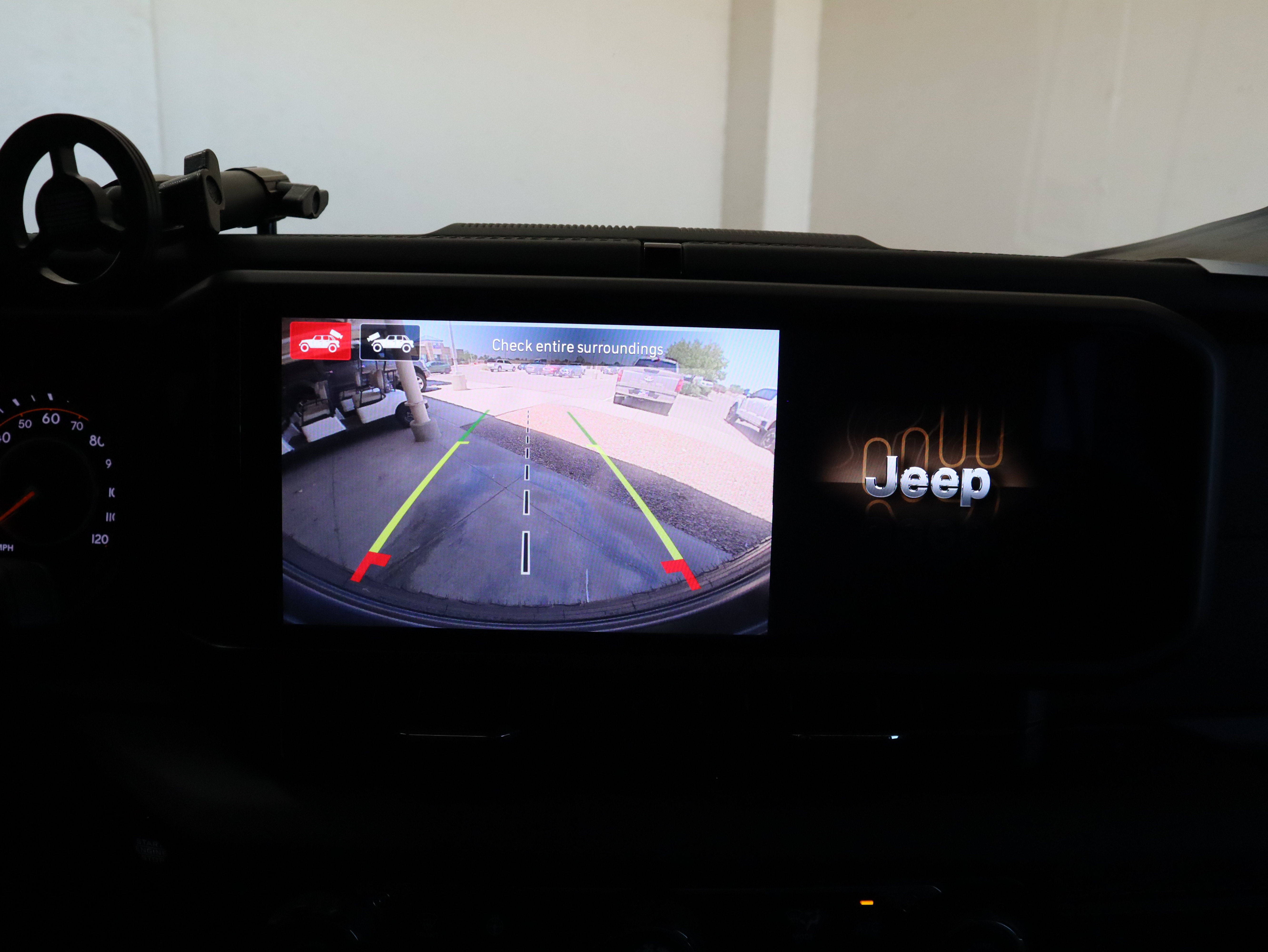 Used 2025 Jeep Wrangler Unlimited Rubicon AWD/4WD image 30