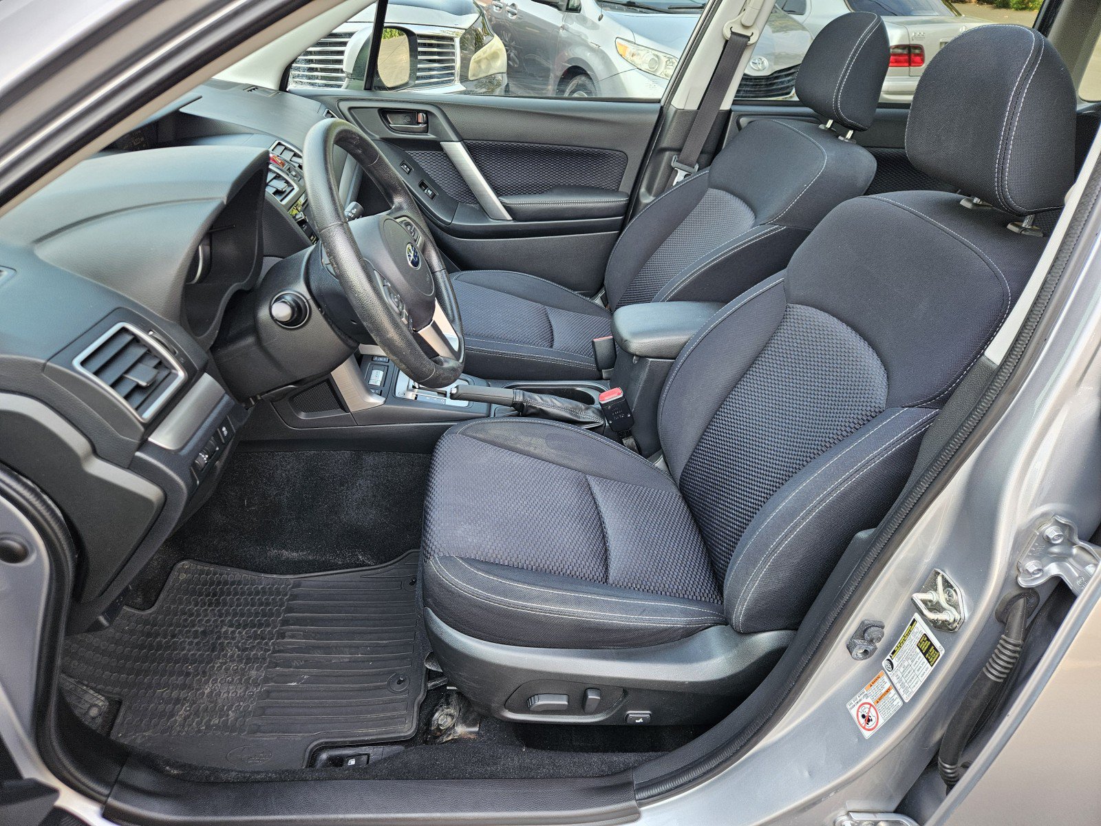 Used 2018 Subaru Forester 2.5i Premium w/ All-Weather Package AWD/4WD image 2