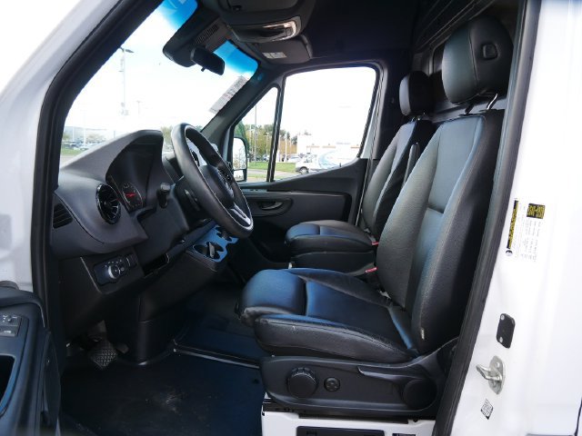 Used 2023 Mercedes-Benz Sprinter 2500 image 21