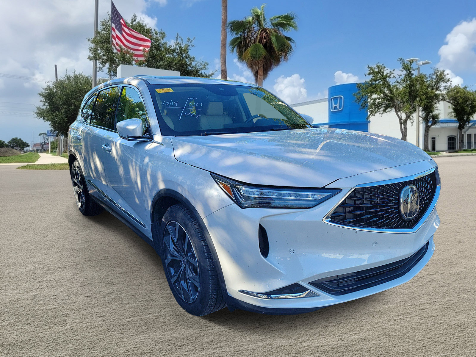 Used 2023 Acura MDX w/ Technology Package AWD/4WD image 1