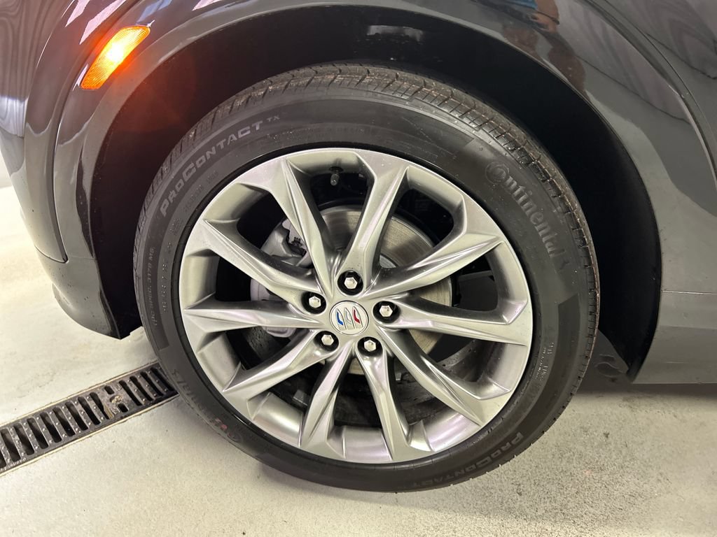 New 2026 Buick Encore GX Avenir w/ Avenir Technology Package FWD image 9