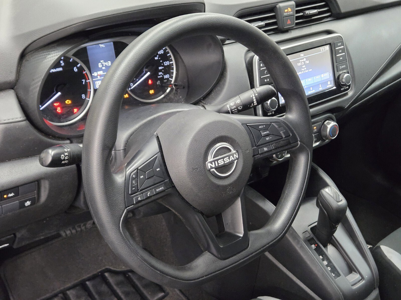 Used 2025 Nissan Versa S w/ Trunk Package FWD image 14