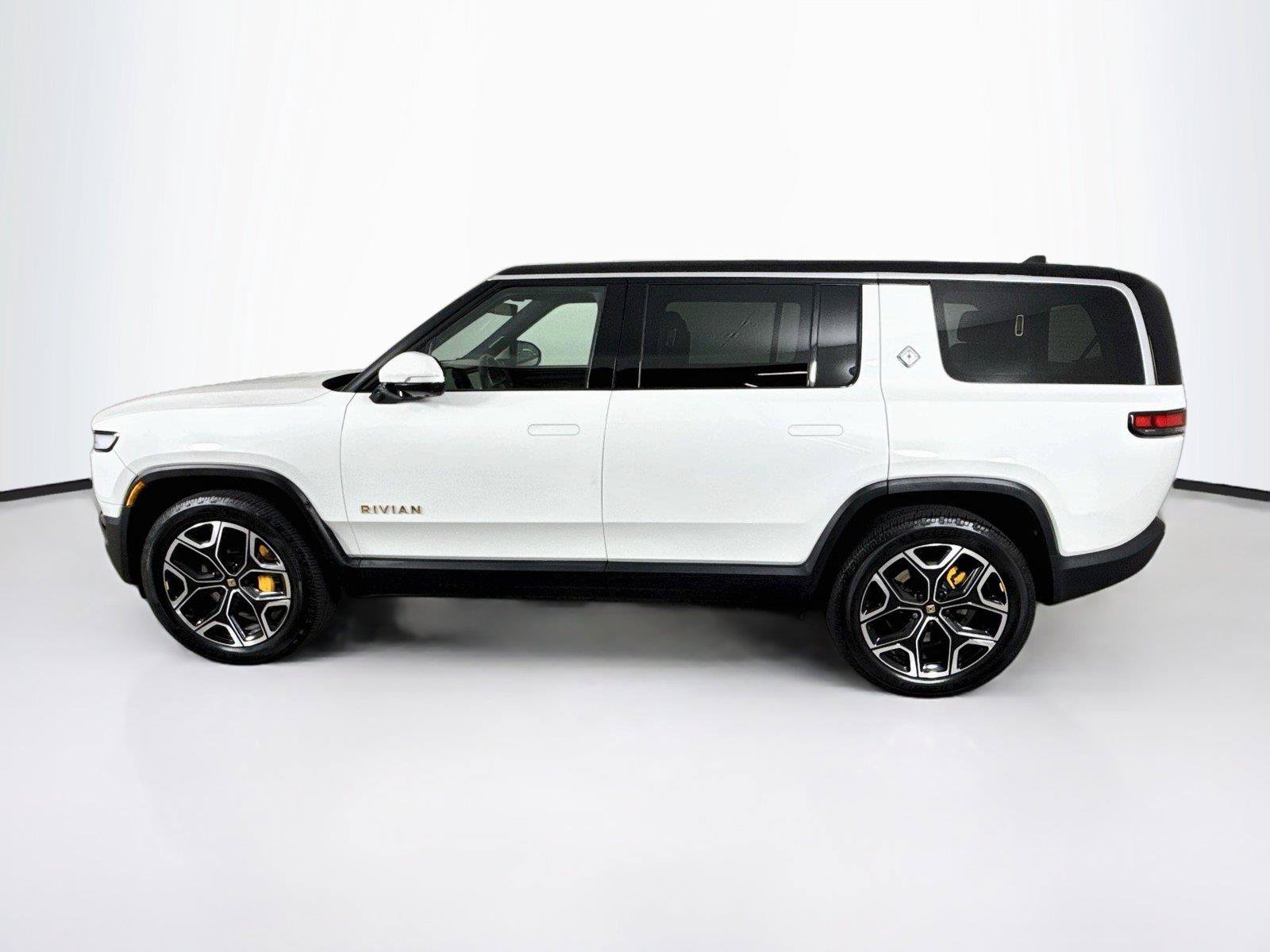 Used 2023 Rivian R1S Adventure Quad AWD/4WD image 2