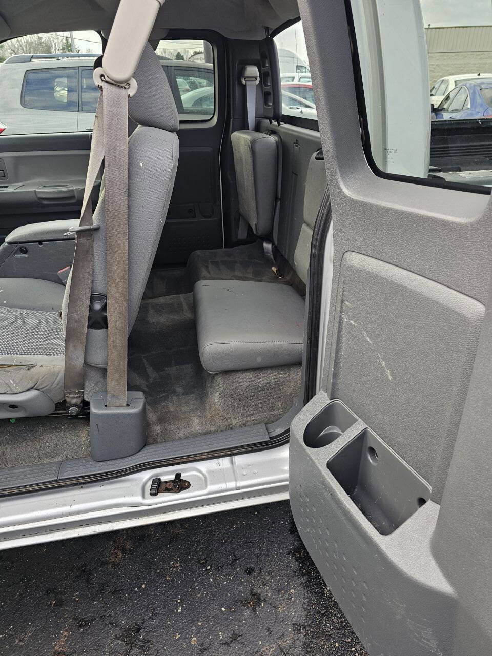 Used 2007 Dodge Dakota SLT image 16