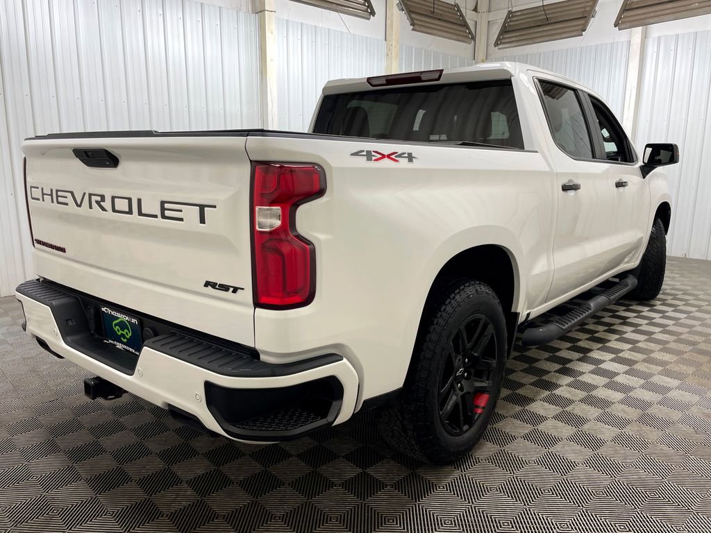 Certified 2022 Chevrolet Silverado 1500 RST w/ Redline Edition AWD/4WD image 22