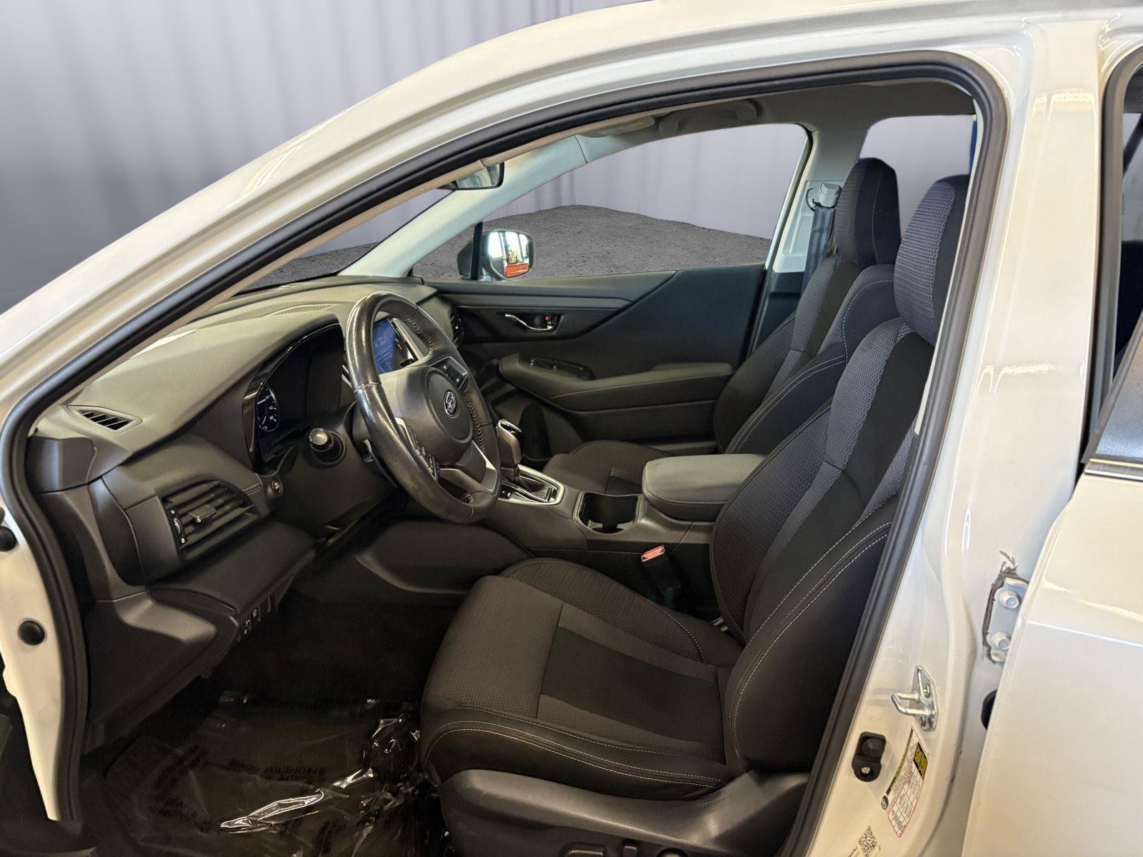 Used 2024 Subaru Outback Premium AWD/4WD image 25