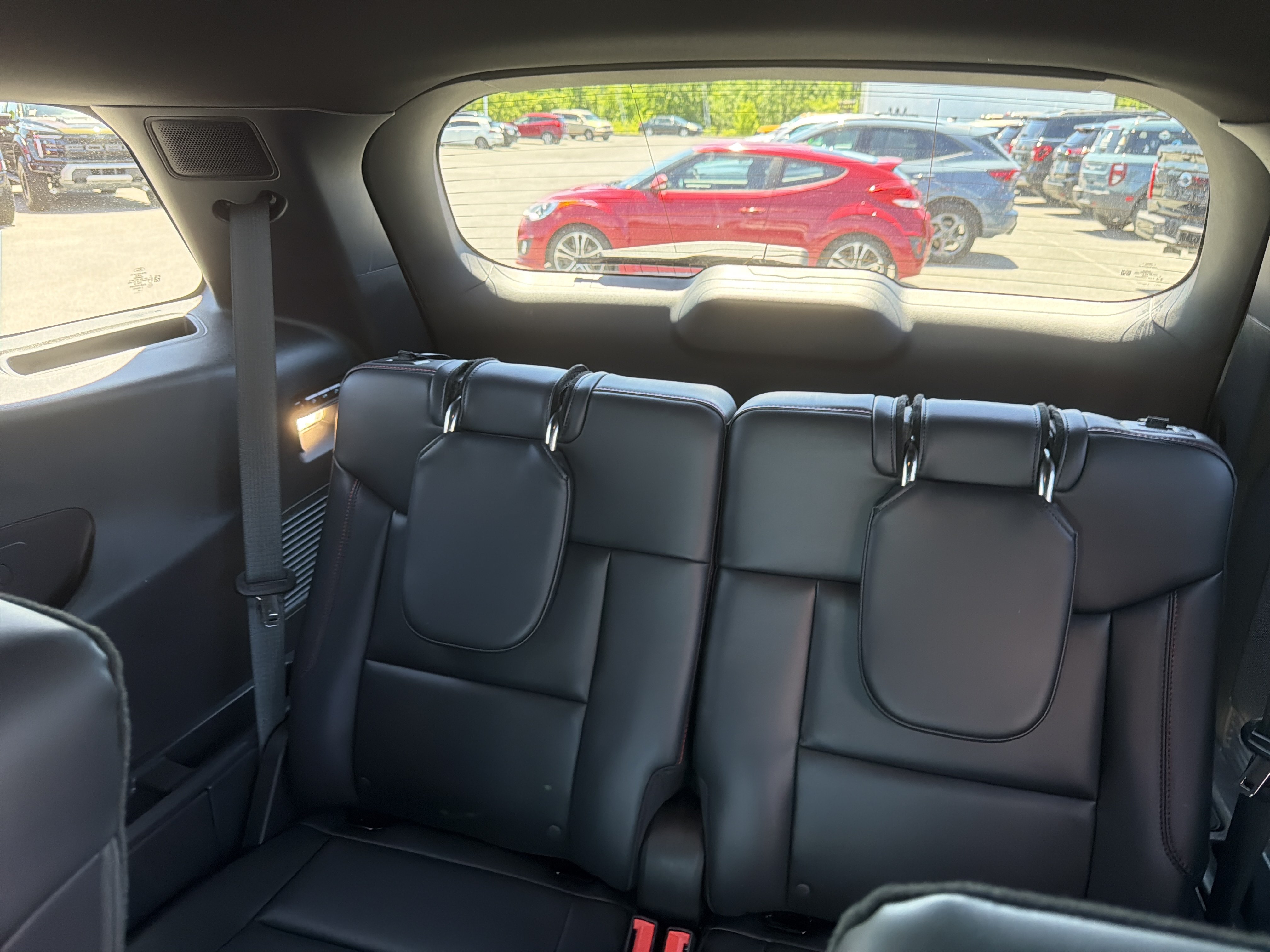 Used 2025 Ford Explorer ST AWD/4WD image 14