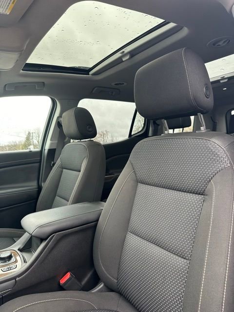 Used 2023 GMC Acadia SLE w/ Driver Convenience Package image 24