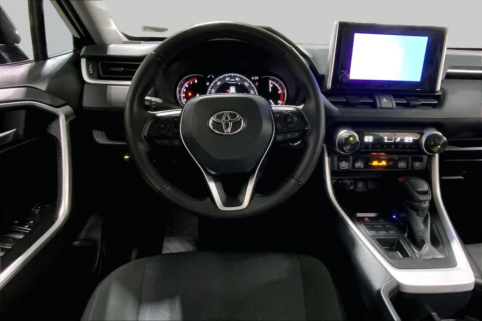 Certified 2024 Toyota RAV4 XLE w/ Convenience Package AWD/4WD image 6