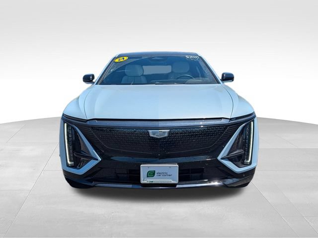 Used 2024 Cadillac Lyriq Sport w/ LPO, Floor Liner Package AWD/4WD image 2
