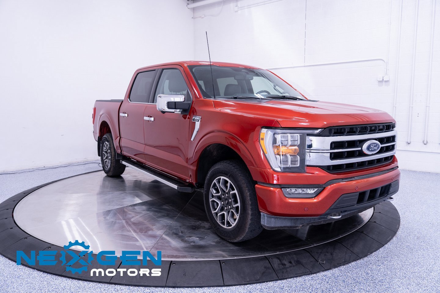 Used 2023 Ford F150 Lariat w/ Trailer Tow Package image 3