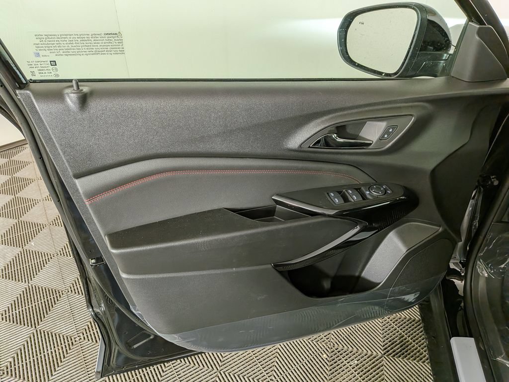 New 2026 Chevrolet Trax RS w/ Driver Confidence Package FWD image 15