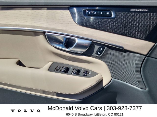 Used 2026 Volvo XC90 B6 Plus w/ Protection Package Premier AWD/4WD image 10