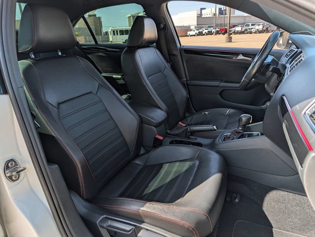 Used 2017 Volkswagen Jetta GLI FWD image 27