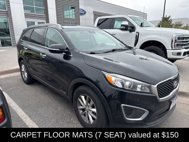 Used 2016 Kia Sorento LX image 3