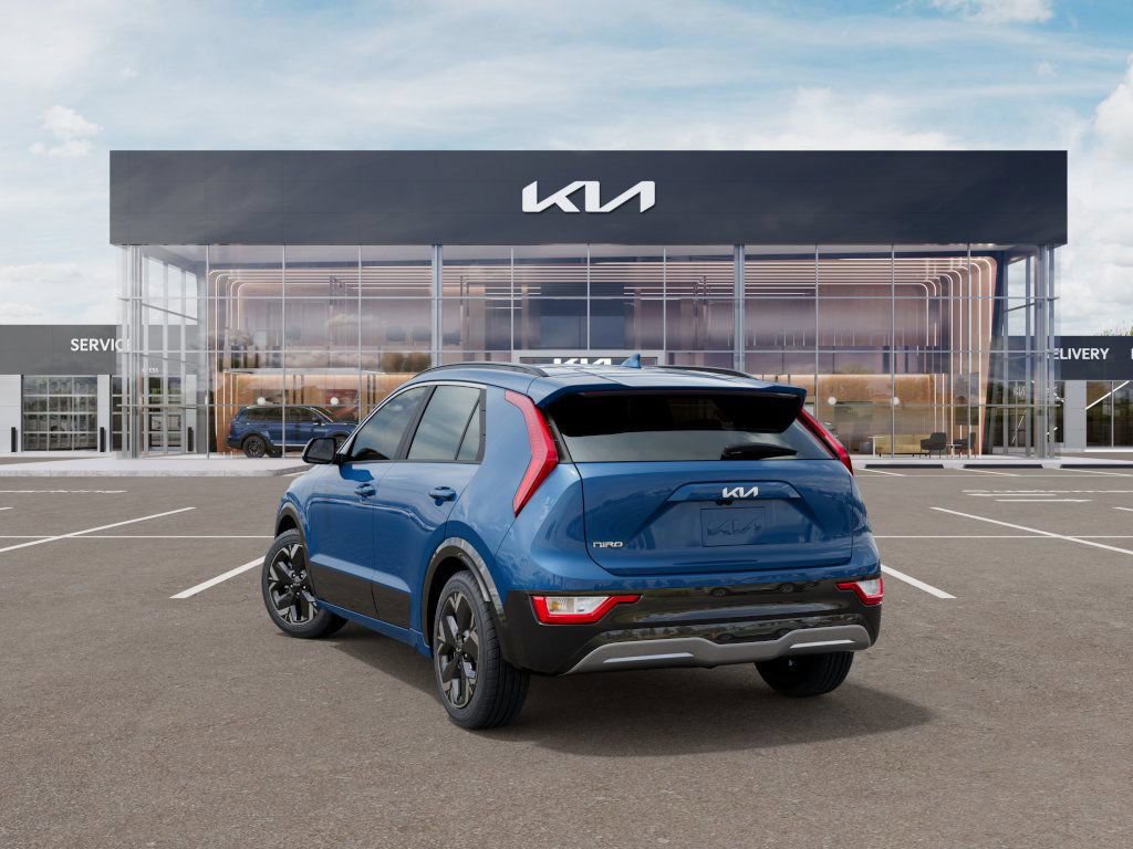 New 2025 Kia Niro Wind w/ Wind Preserve Package FWD image 4