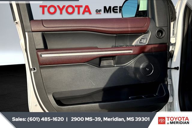 Used 2024 Ford Expedition Limited image 17
