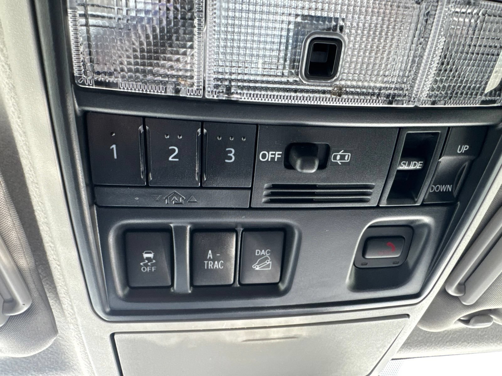 Used 2022 Toyota 4Runner Limited AWD/4WD image 19