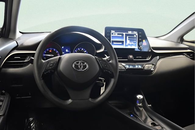 Used 2020 Toyota C-HR LE image 23