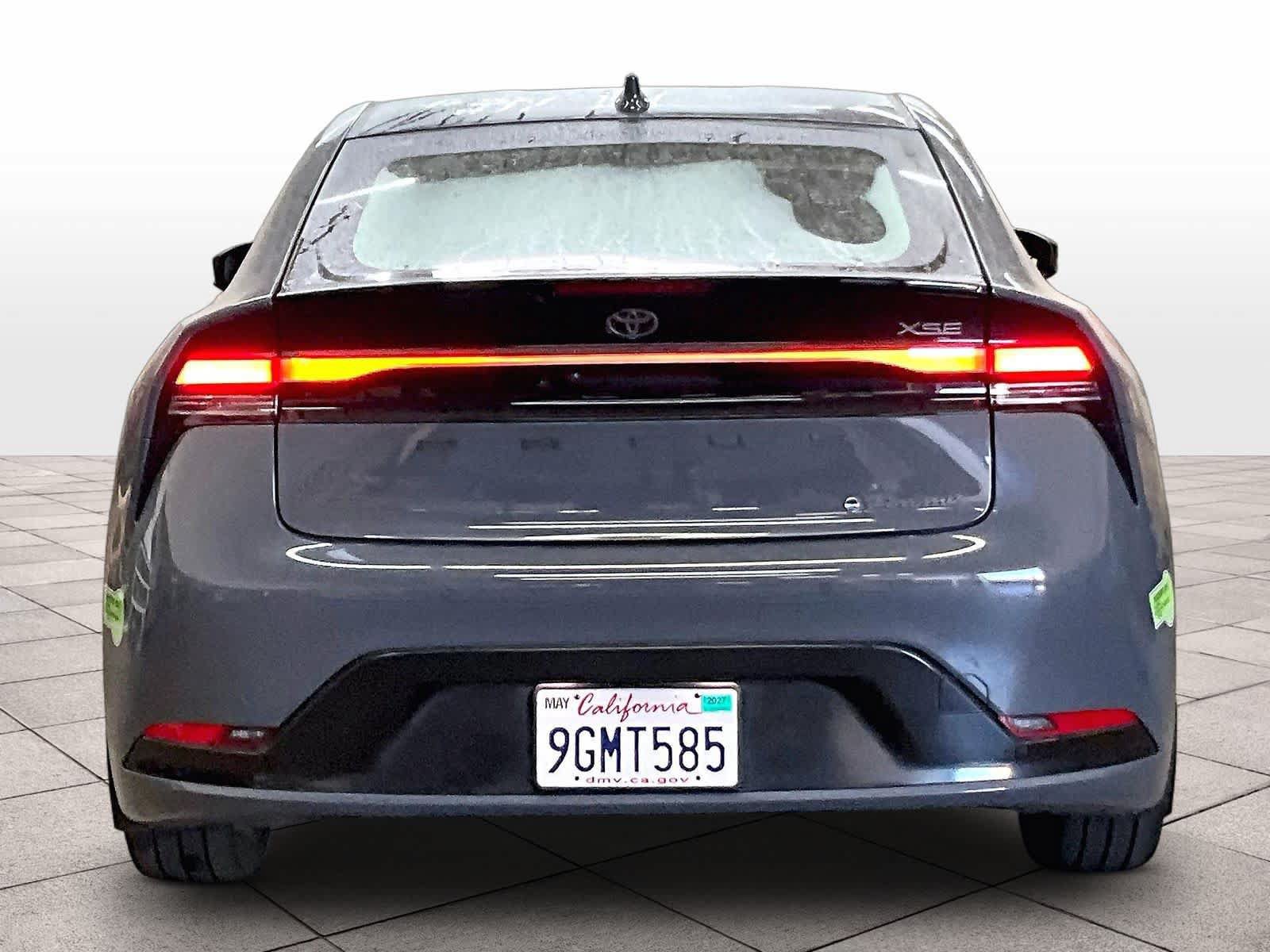Used 2023 Toyota Prius Prime FWD image 7